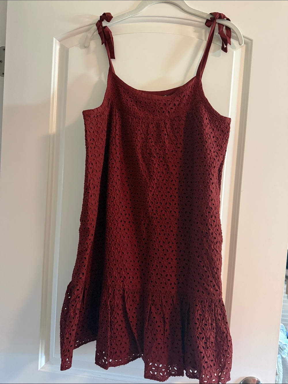 NWT Gap Women’s Rust/Burgundy Eyelet Tie-Shoulder Sundress